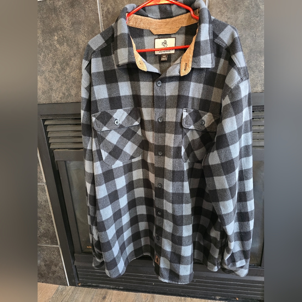 Black and Gray Plaid Button-Up Shirt